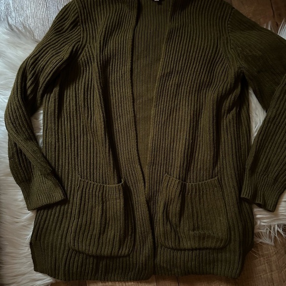 MADEWELL Nolan Ribbed Cardigan In Asparagus - Picture 4 of 5